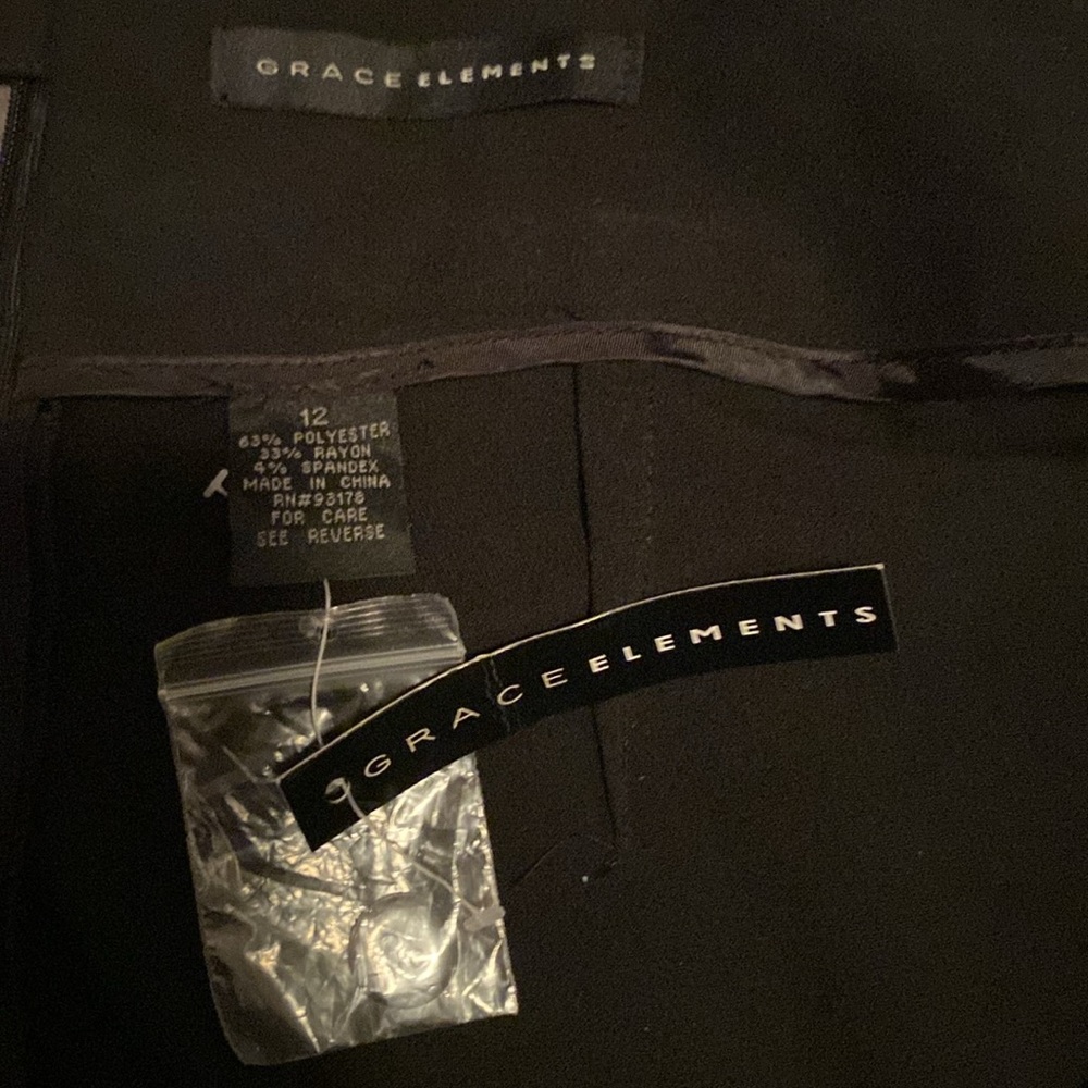 Woman’s Black Pencil Skirt by Grace Elements, Size 12 - Picture 3 of 4